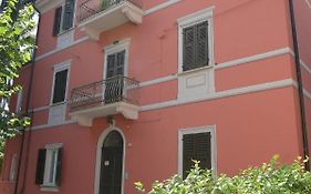 Rivaro Palace